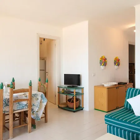 別荘 2 Bedroom Amazing In ポルト・ロトンド