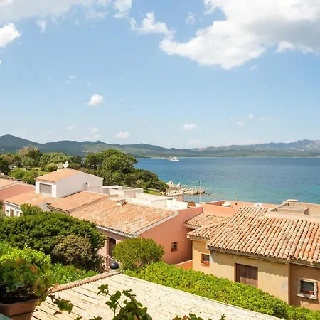 2 Bedroom Amazing In Casa de Férias