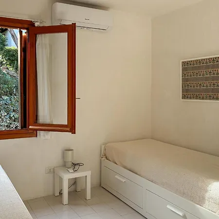 2 Bedroom Amazing In Casa de Férias